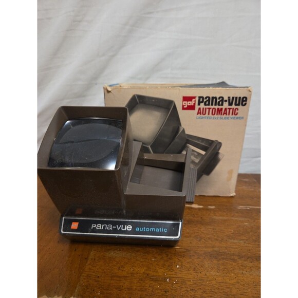 GAF Pana-Vue Automatic Lighted 2x2 Slide Viewer Vintage Battery Operated - Picture 1 of 6